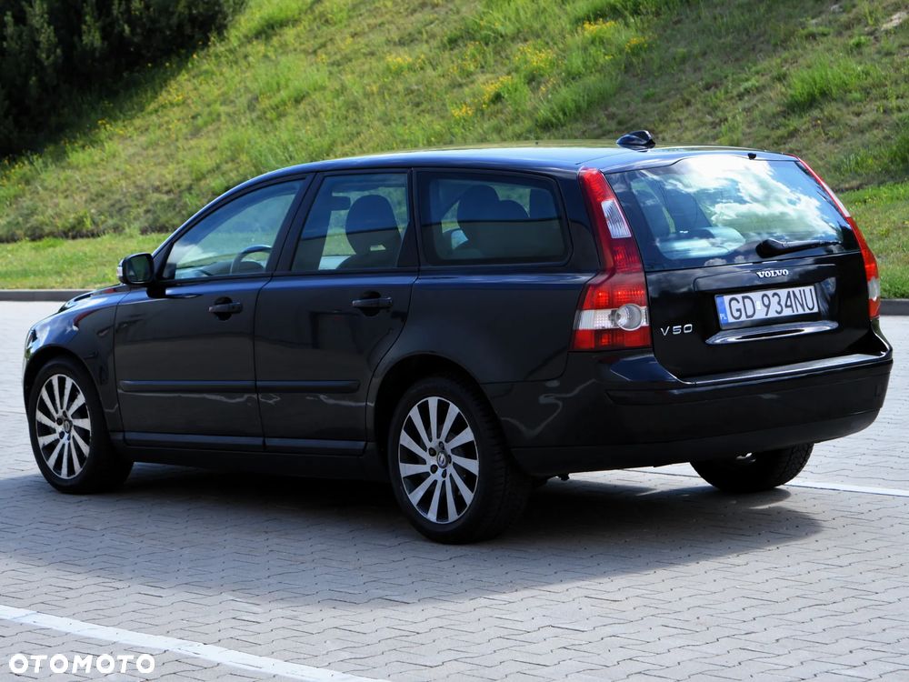 Volvo V50 2.0D Momentum - 4