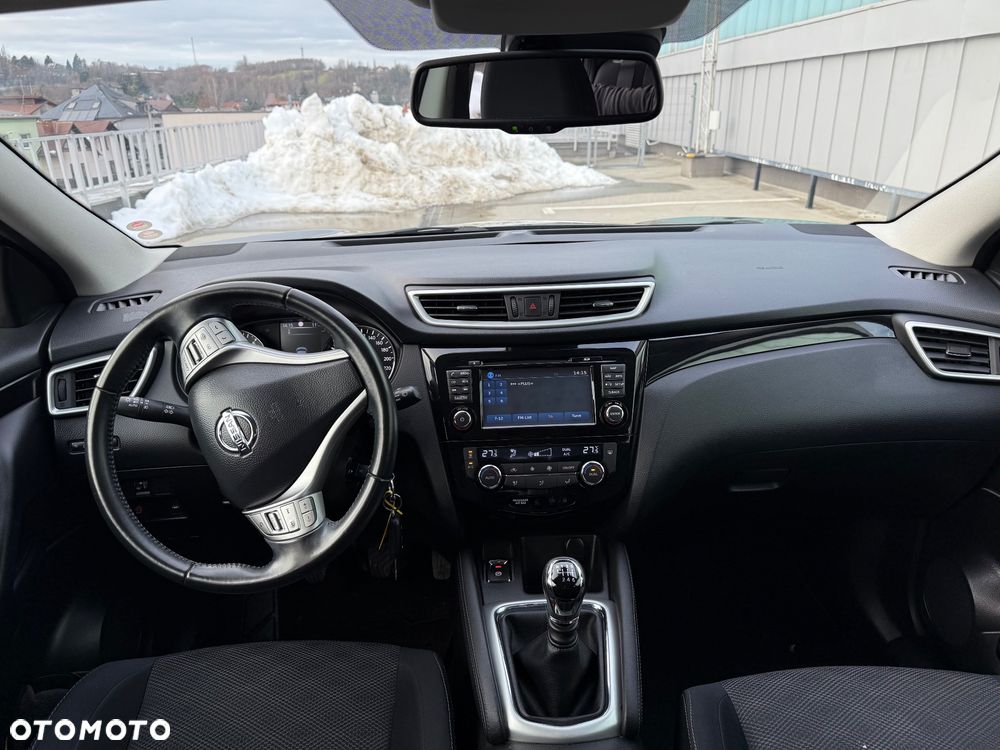 Nissan Qashqai 1.3 DIG-T TEKNA - 24