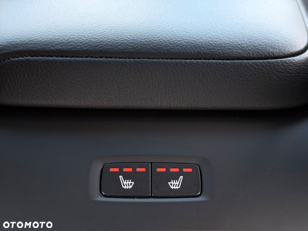 Volvo XC 60 B4 D Geartronic Momentum Pro - 22