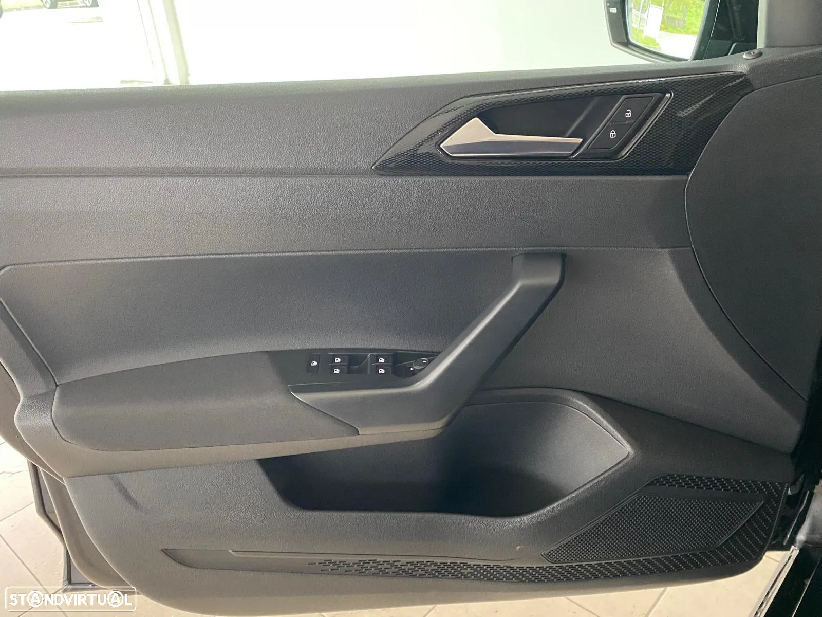 VW Polo 1.0 TSI Urban - 26