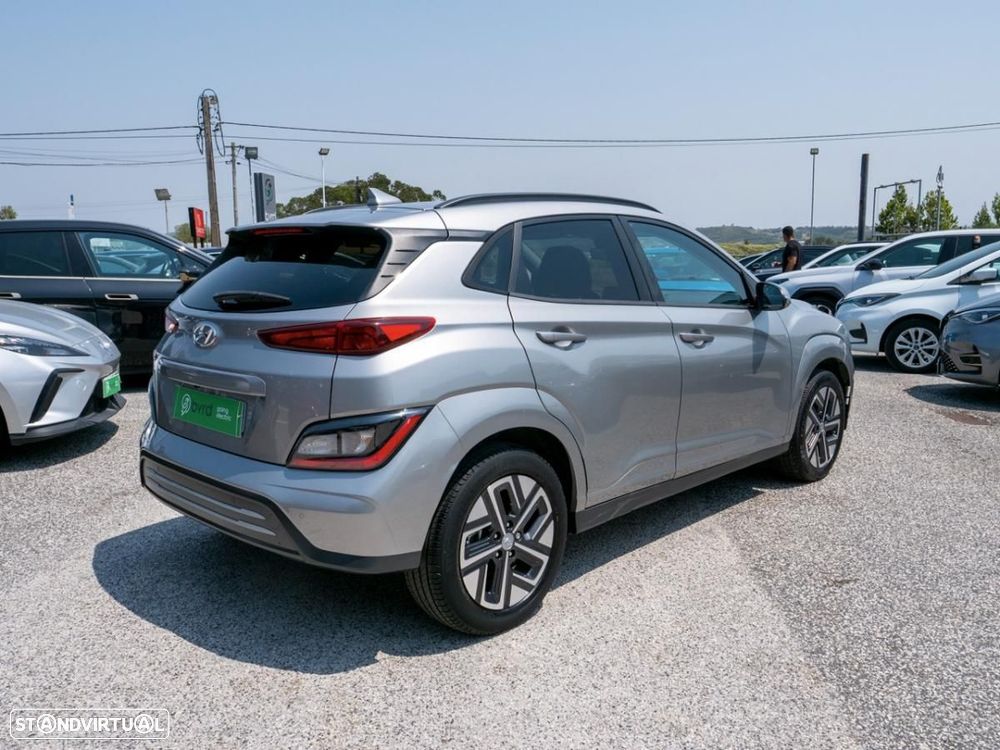 Hyundai Kauai 39 kWh Premium — fotografia 16