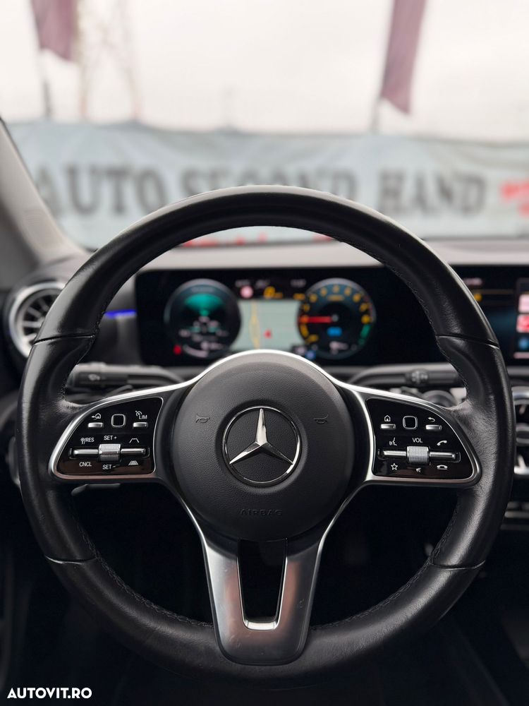 Mercedes-Benz CLA 250 e 8G-DCT Progressive - 11