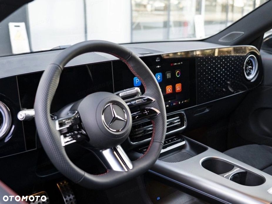 Mercedes-Benz CLA 200 mHEV 4-Matic 8G-DCT - 9