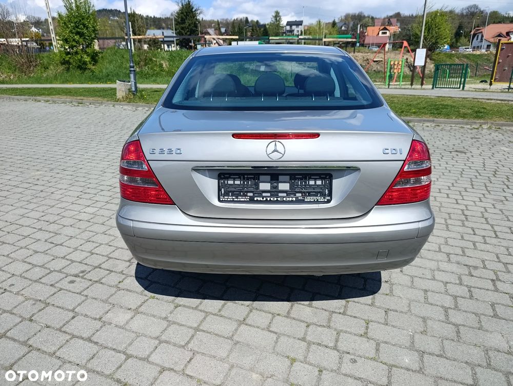 Mercedes-Benz Klasa E 220 CDI Automatik Classic DPF BusinessEDITION - 8