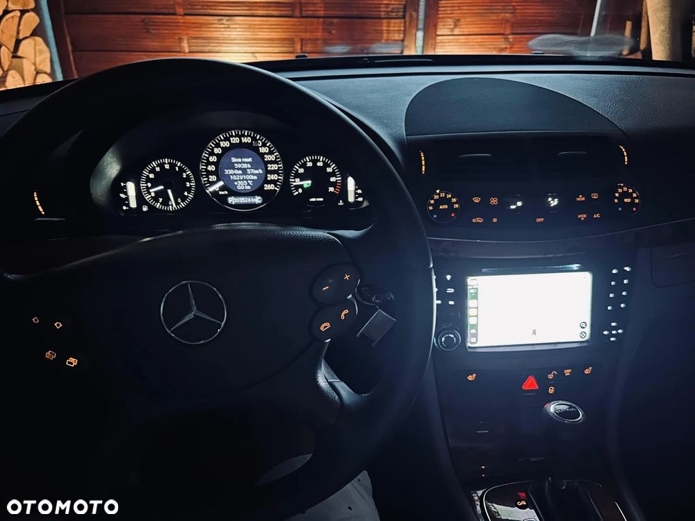 Mercedes-Benz Klasa E - 39