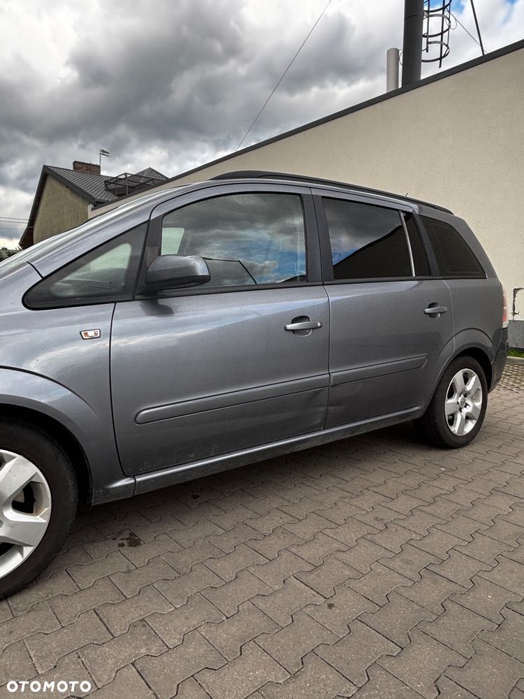 Opel Zafira 1.9 CDTI Cosmo - 10