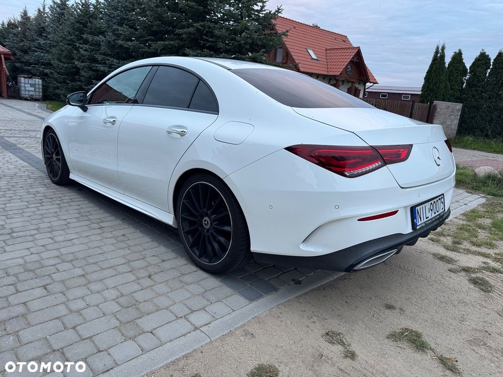 Mercedes-Benz CLA 220 4-Matic AMG Line 7G-DCT - 4