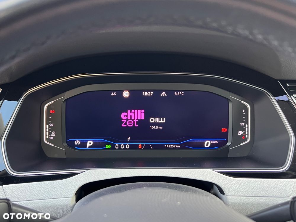 Volkswagen Passat 2.0 TSI Elegance DSG - 25