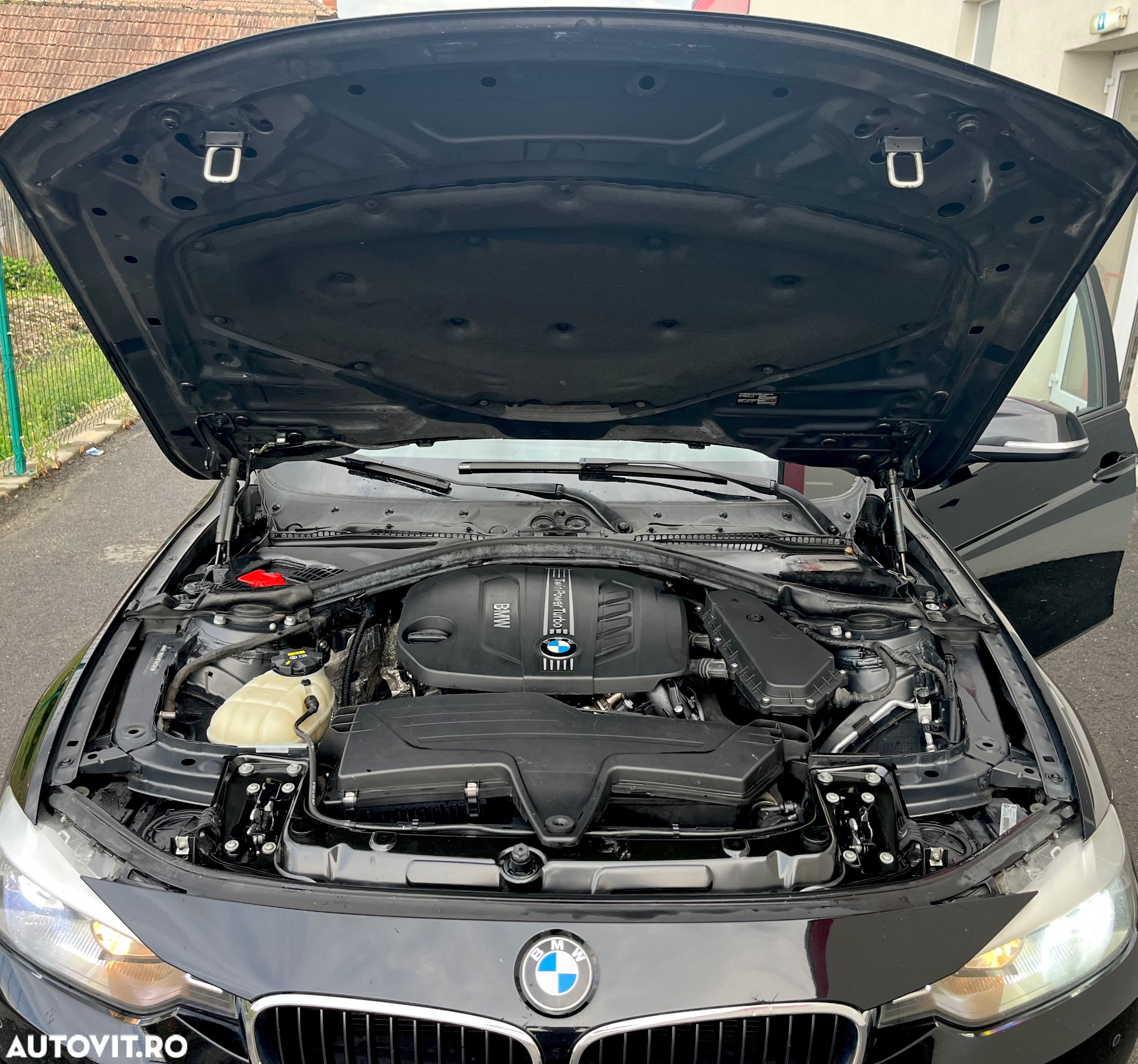 BMW Seria 3 316d Touring Aut. Advantage - 8
