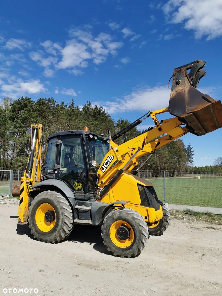 JCB 3CX Powershift - 5