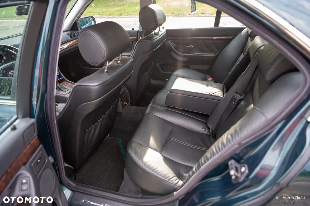 BMW Seria 7 728i L - 9