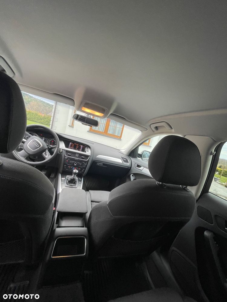 Audi A4 Avant 2.0 TDI DPF Ambiente - 15