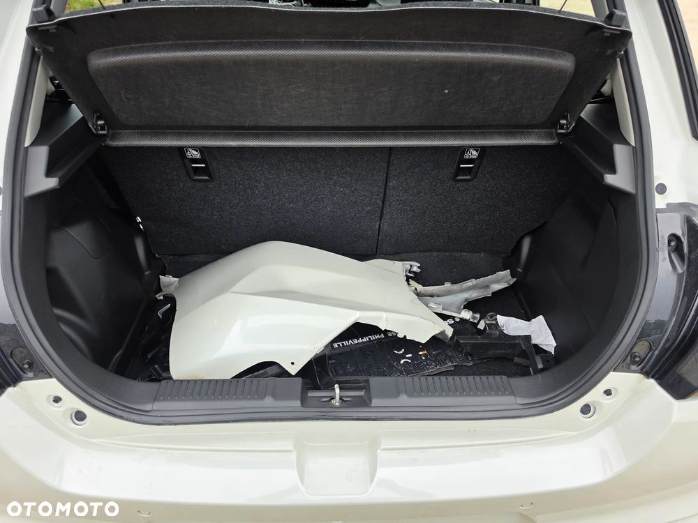 Suzuki Swift 1.2 Dualjet Hybrid MT Club - 18