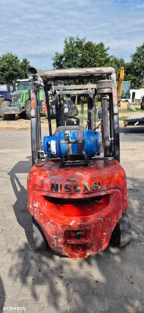 Nissan 25 - 8