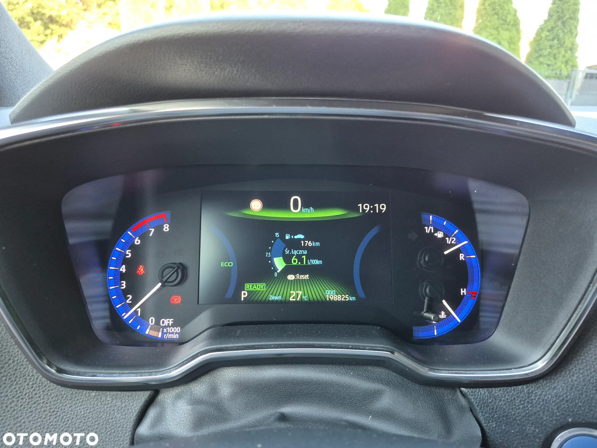 Toyota Corolla 2.0 Hybrid Comfort - 16