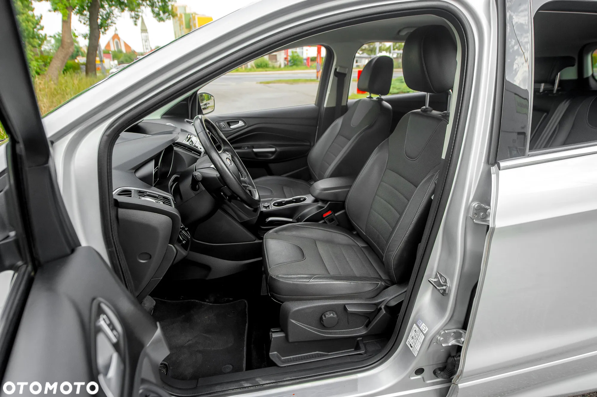 Ford Kuga 2.0 TDCi 4x4 Titanium - 6