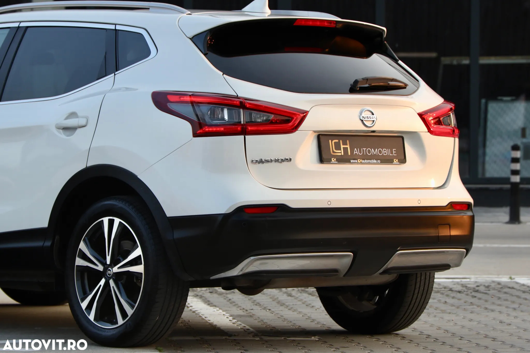 Nissan Qashqai 1.6 DCI Start/Stop X-TRONIC Tekna - 9