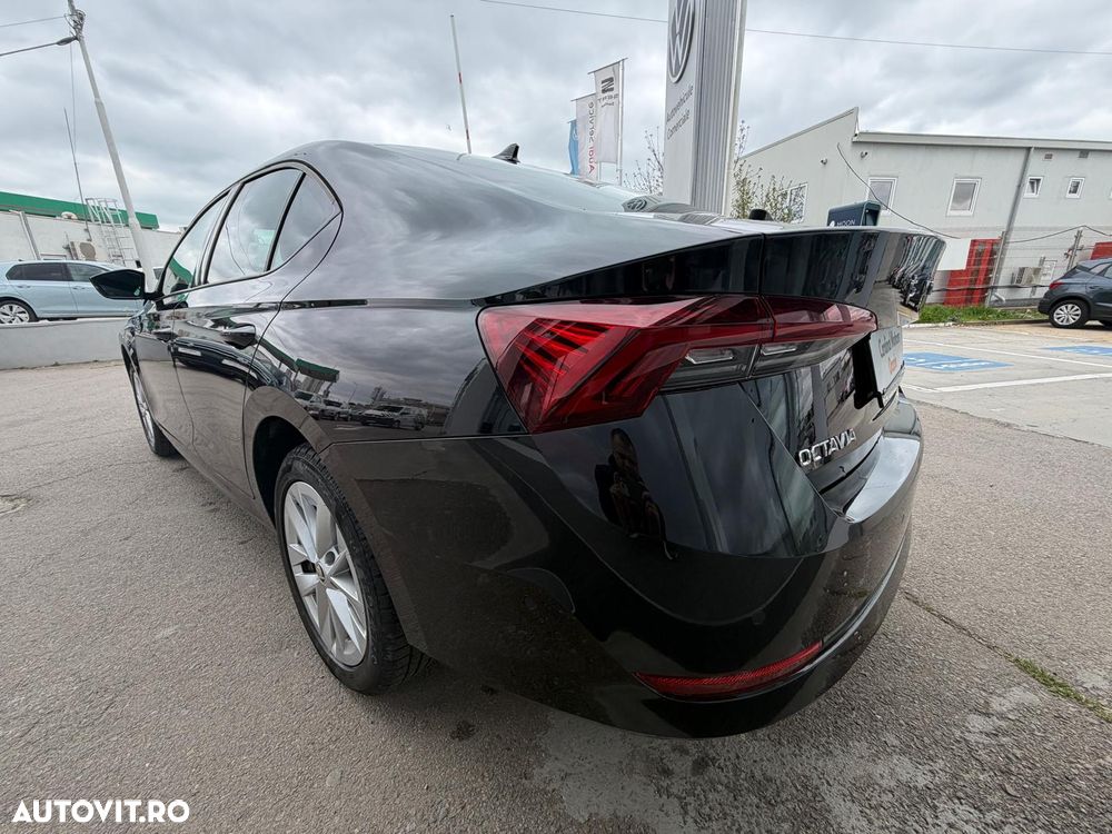 Skoda Octavia 2.0 TDI Style - 6