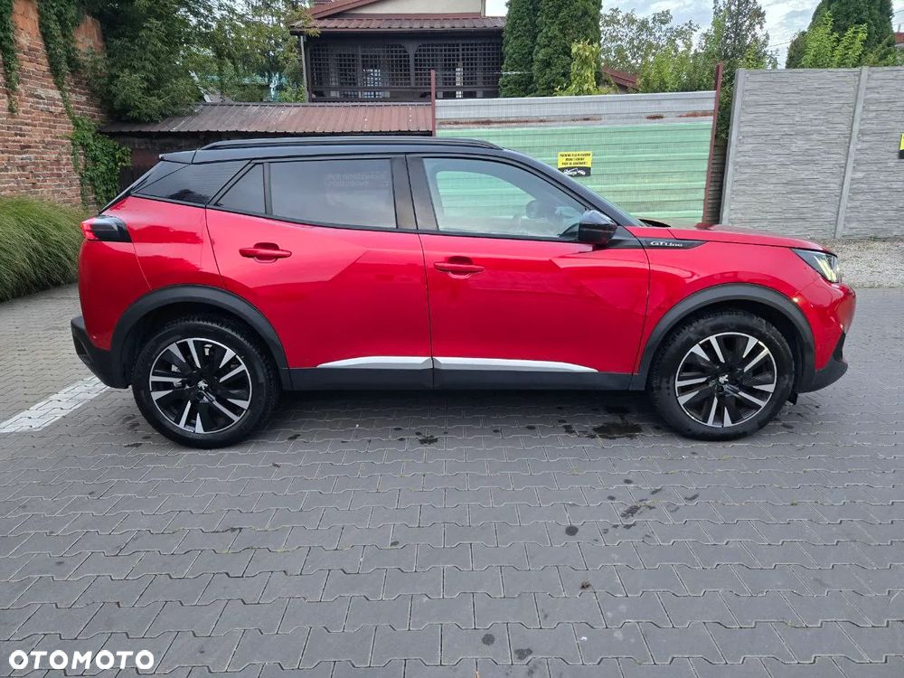 Peugeot 2008 PureTech 130 EAT8 GT - 11