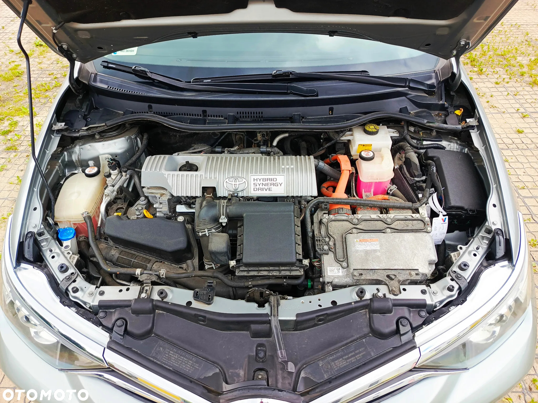 Toyota Auris Hybrid 135 Prestige - 9