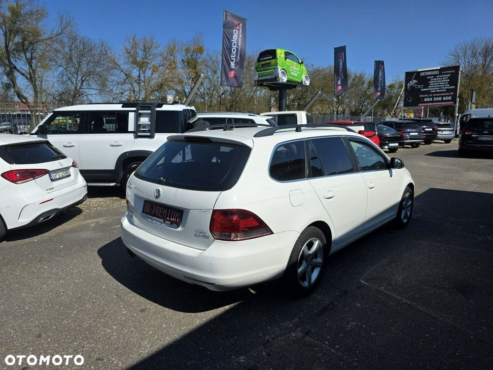 Volkswagen Golf 2.0 TDI DPF DSG Tour Edition - 4