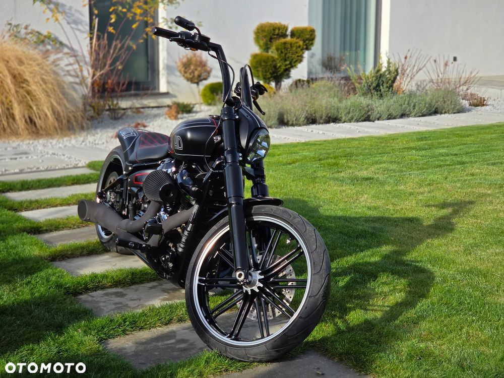 Harley-Davidson FXSB Breakout - 10