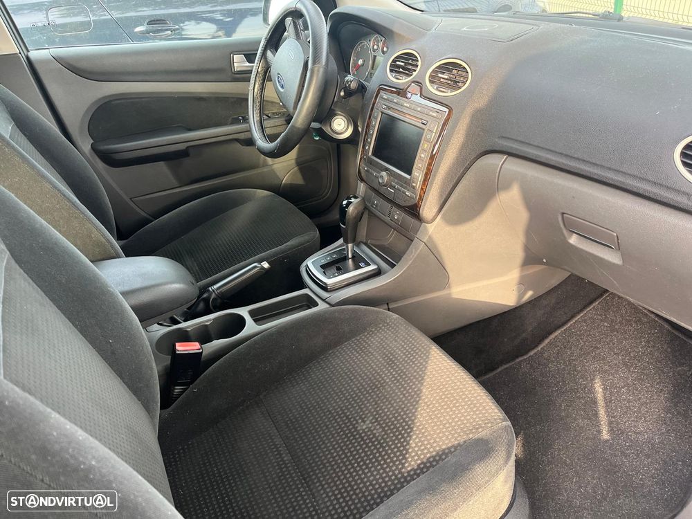Ford Focus SW 1.6 TDCi Ghia CVT - 9