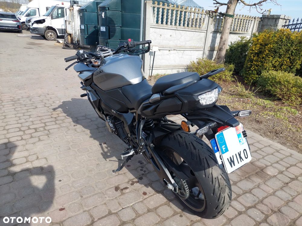 Suzuki GSX 1000 - 5