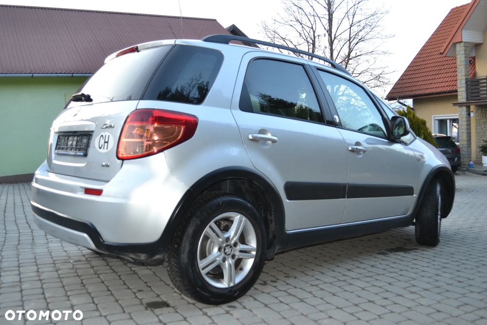 Suzuki SX4 1.6 Premium 4WD - 4