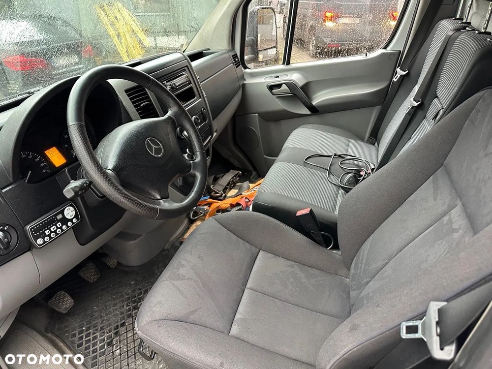 Mercedes-Benz Sprinter - 8