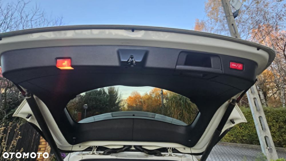 Mercedes-Benz GLA 250 7G-DCT Urban - 9