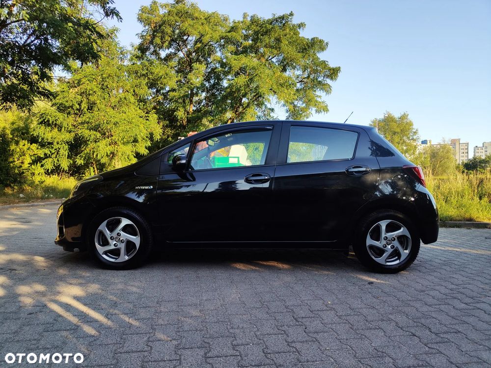 Toyota Yaris 1.5 VVT-i Comfort mit Design Paket - 11
