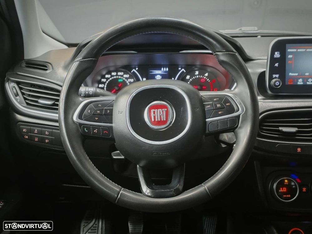 Fiat Tipo Station Wagon 1.3 M-Jet Lounge - 12