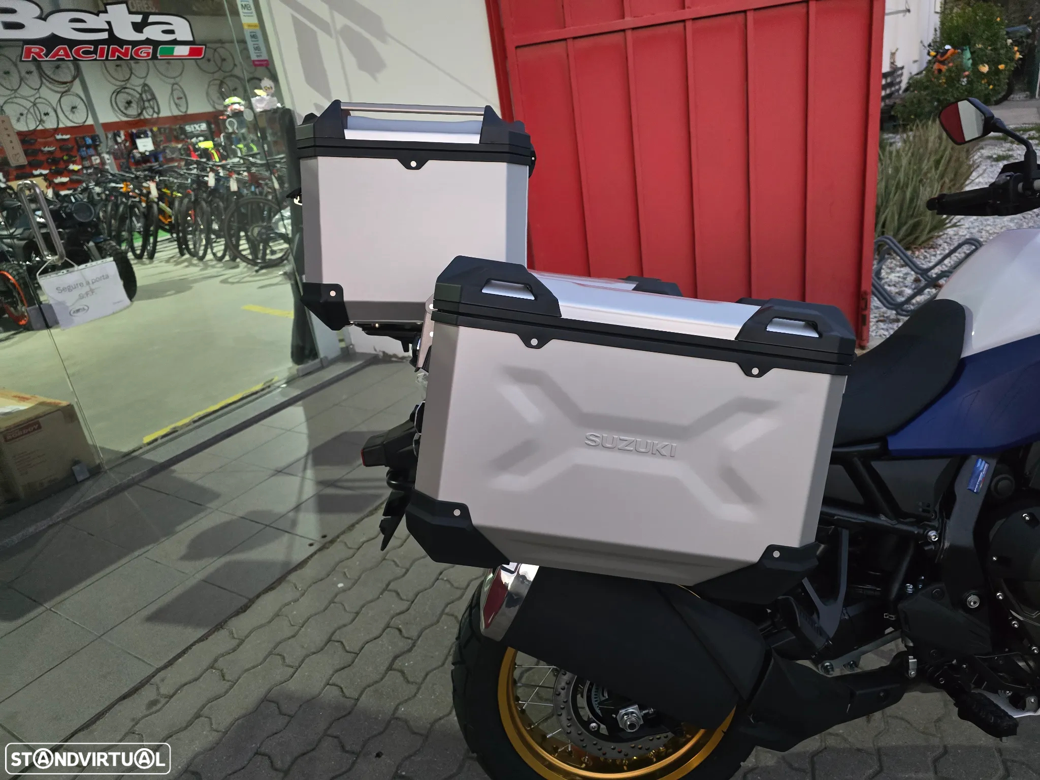 Suzuki DL DL 800 Heritage - 15