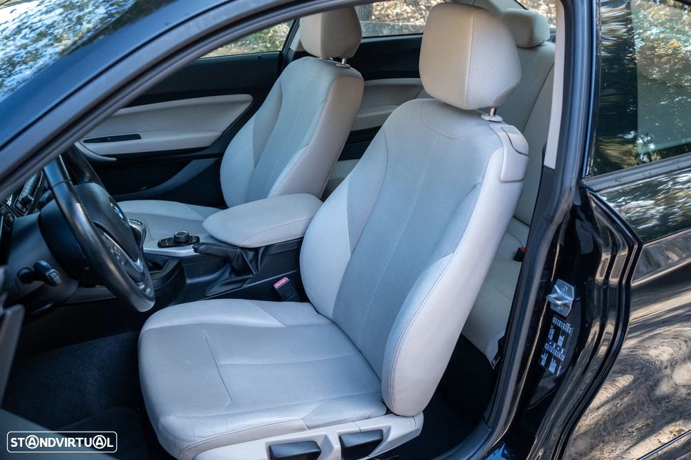 BMW 218 d Luxury Line - 12
