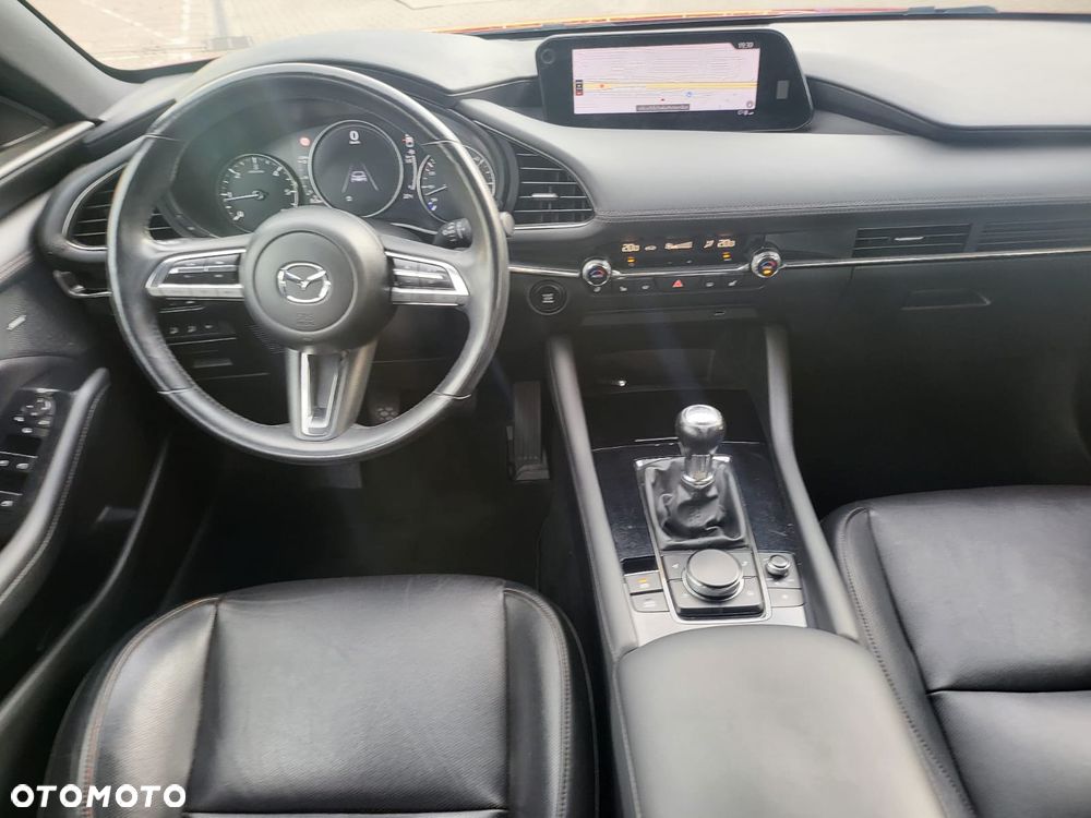 Mazda 3 SKYACTIV-D 1.8 - 24