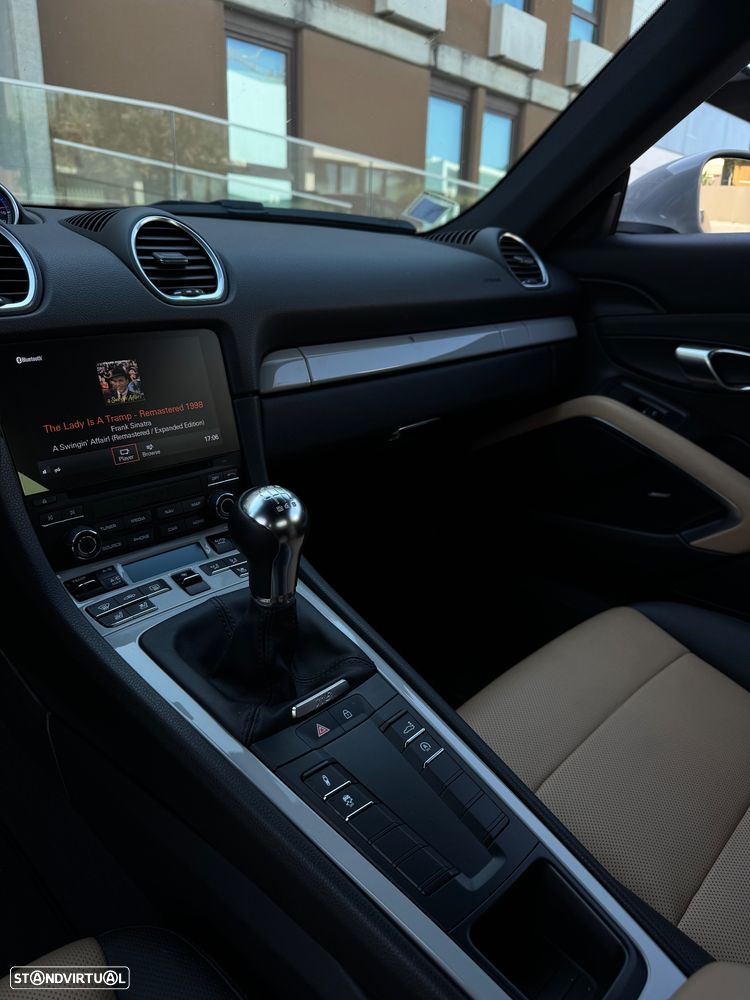Porsche 718 Cayman 2.0 T - 9