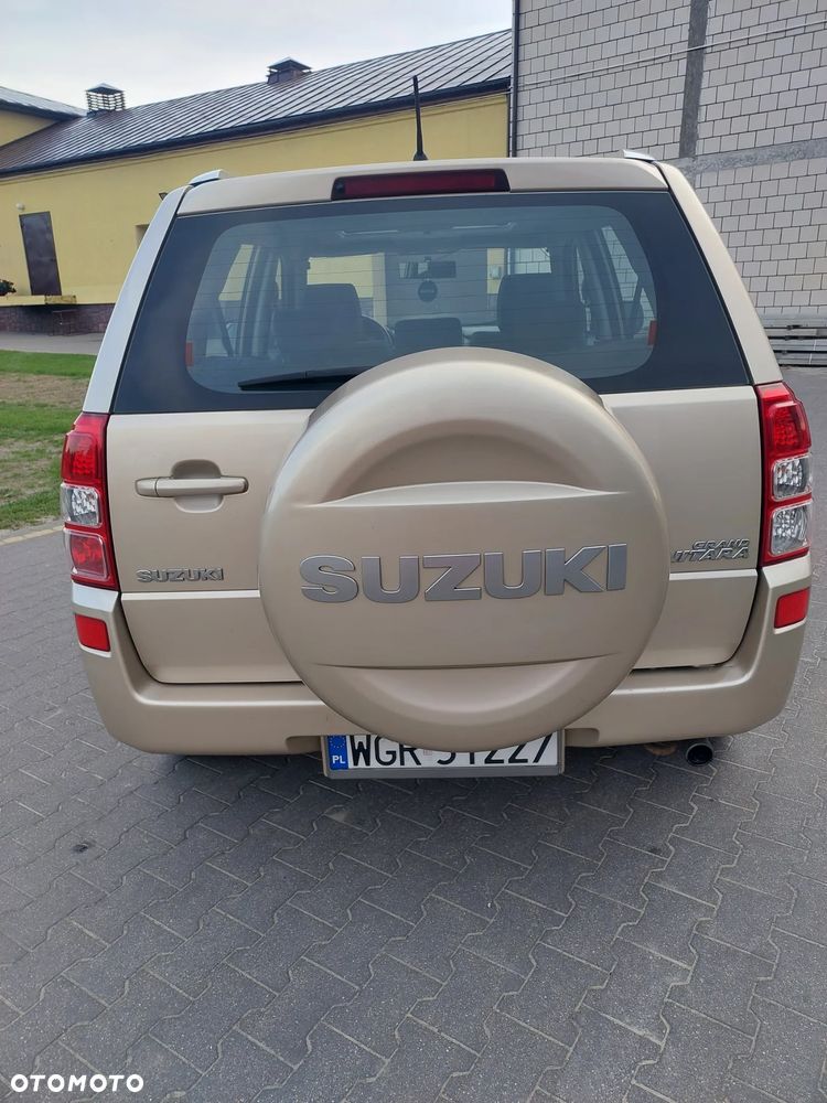Suzuki Grand Vitara 2.0 - 5