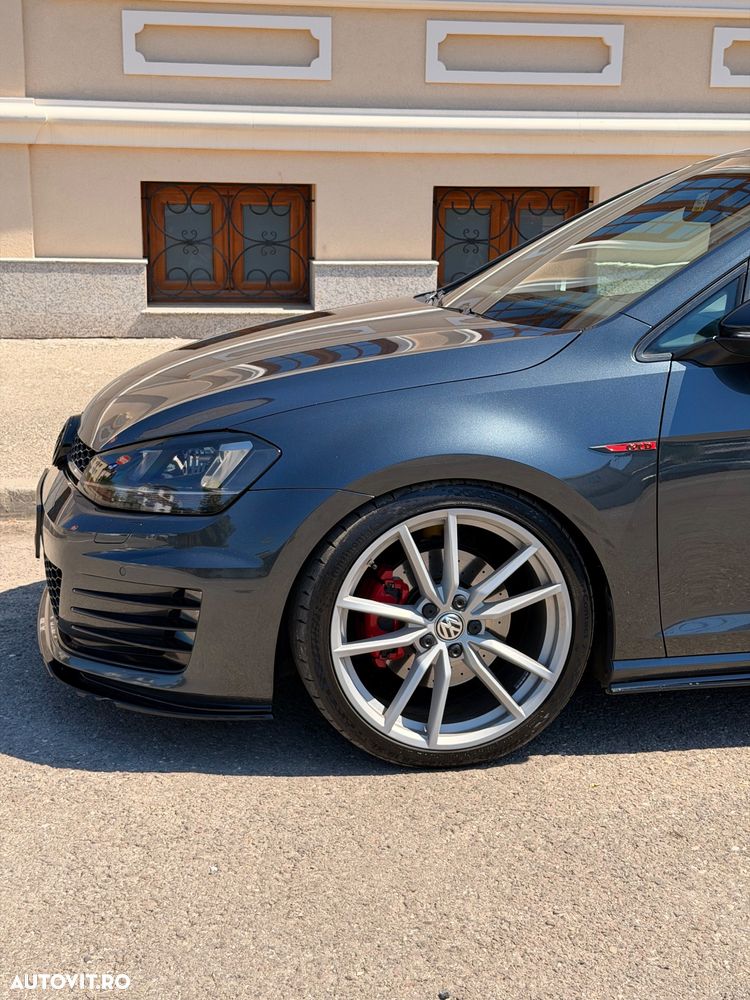 Volkswagen Golf GTD (BlueMotion Technology) DSG - 7