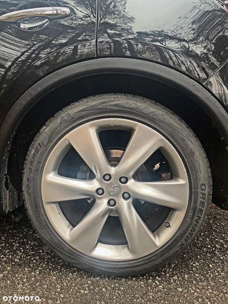 Infiniti FX FX35 - 10