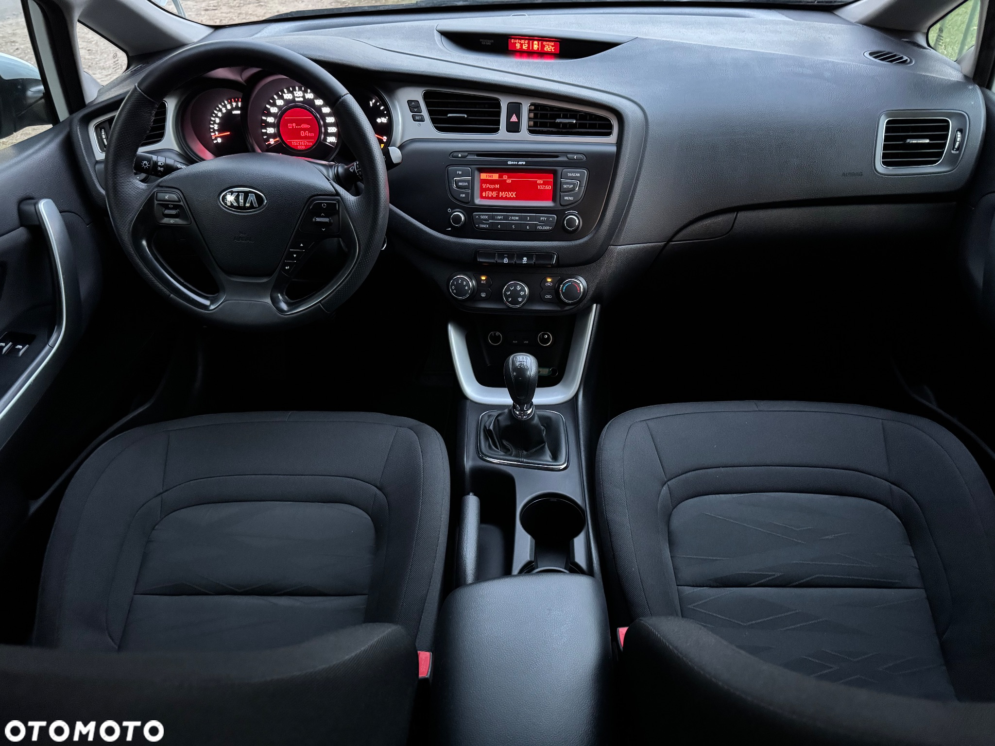 Kia Ceed - 12