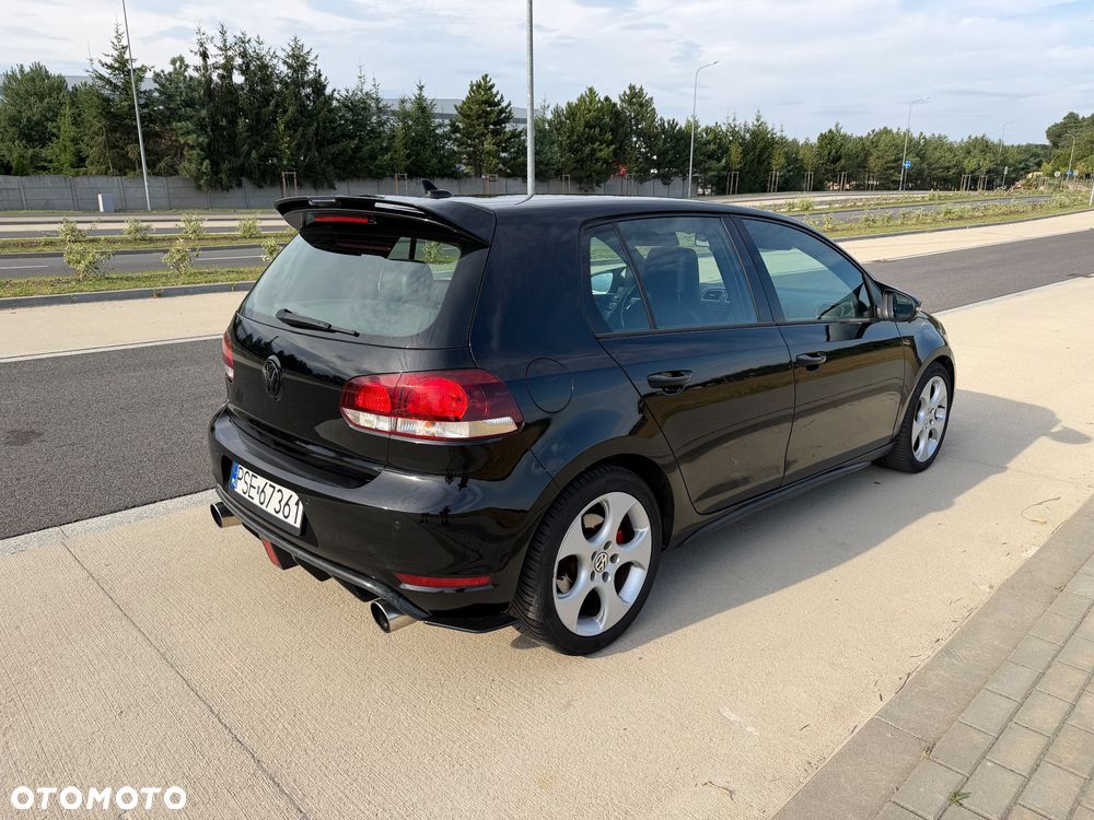 Volkswagen Golf 2.0 TSI GTI - 4