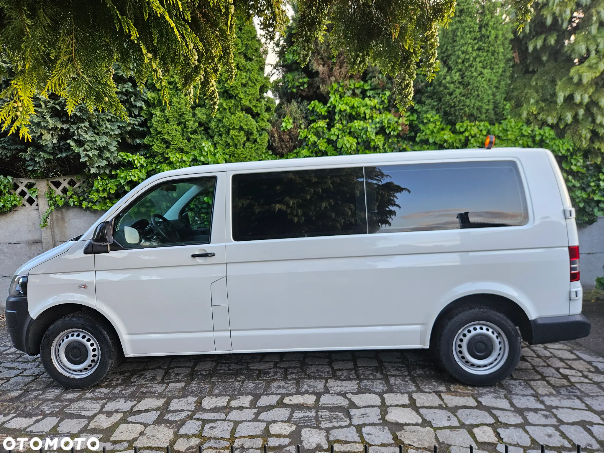 Volkswagen Transporter - 2