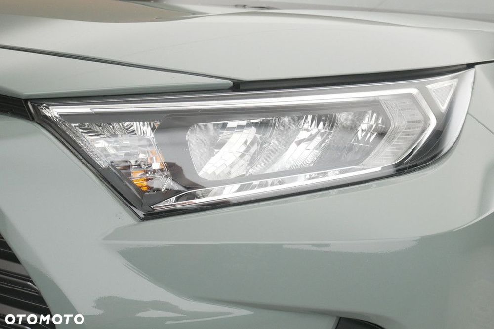Toyota RAV4 - 13