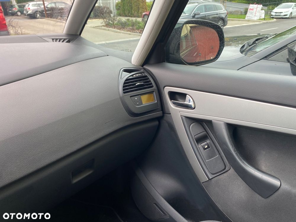 Citroën C4 Picasso - 13