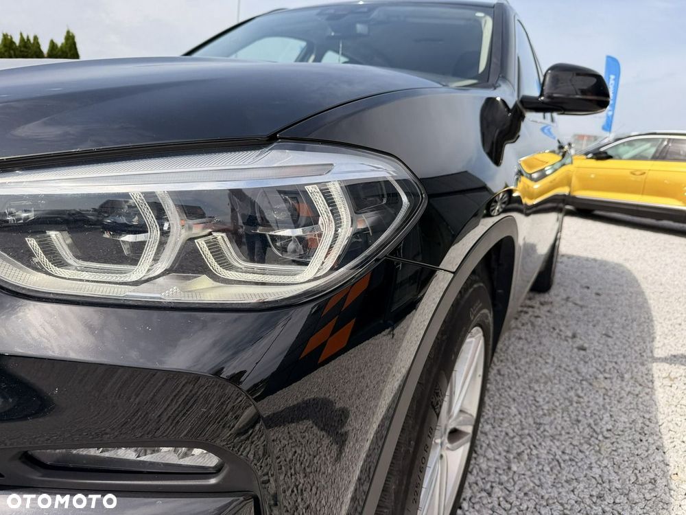 BMW X3 xDrive20d mHEV - 8