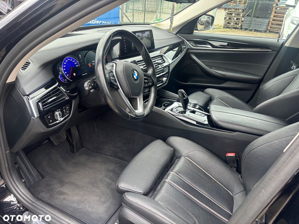 BMW Seria 5 520d xDrive Luxury Line sport - 6