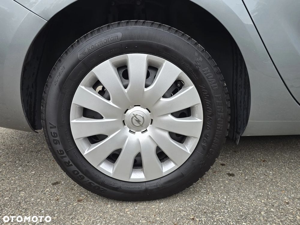 Opel Astra 1.6 Enjoy - 24