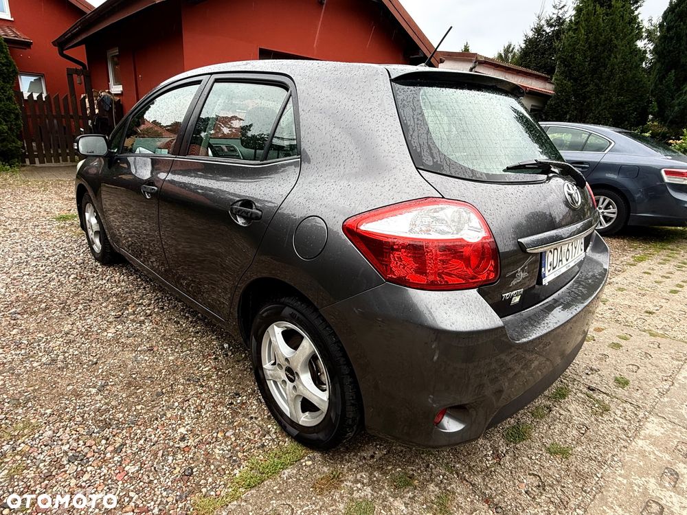 Toyota Auris 1.4 D-4D Active - 4