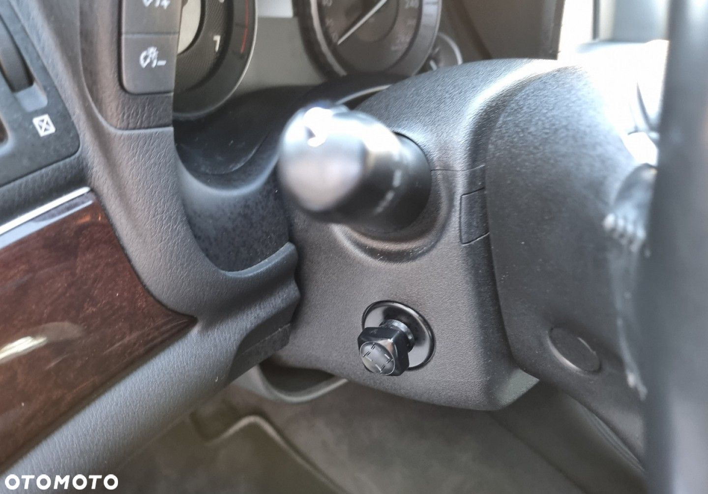 Infiniti Q70 - 16
